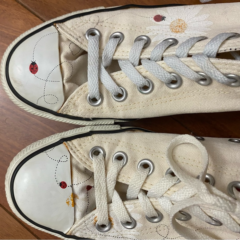 Off white lady bug converse - Picture 3 of 5